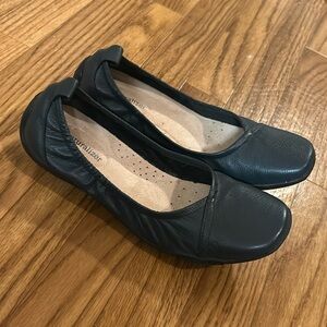 Naturalizer Women's Slim Creston Leather Loafer Ballet Ballerina Flats  SZ 8.5
